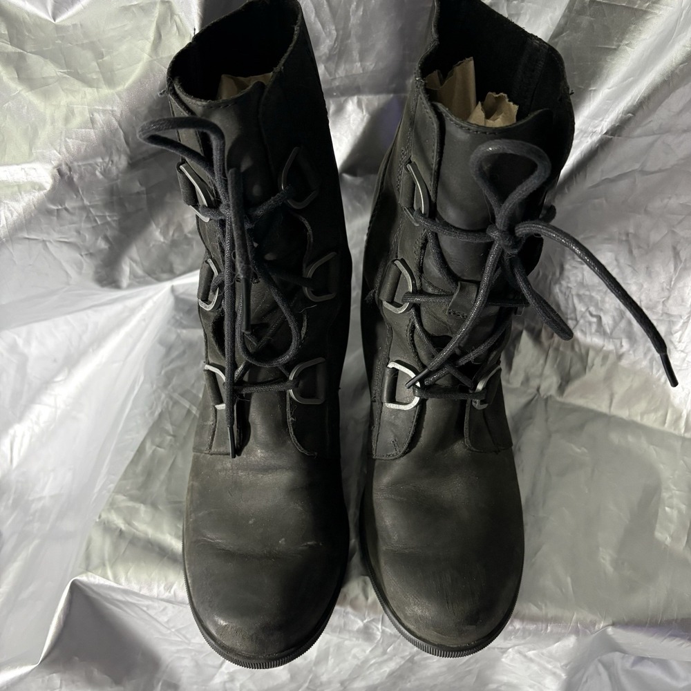 Sorel Joan Of Arctic Wedge II Black Leather Lace Up Boot Women's Size 10 - Picture 6 of 9